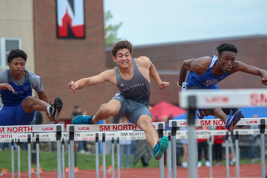 Gallery Girls track team places first at the Shawnee Mission North