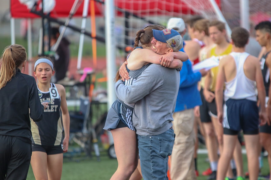 Gallery Girls track team places first at the Shawnee Mission North