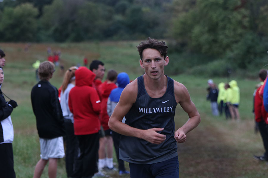 Senior Darius Hightower breaks school cross country record – Mill ...