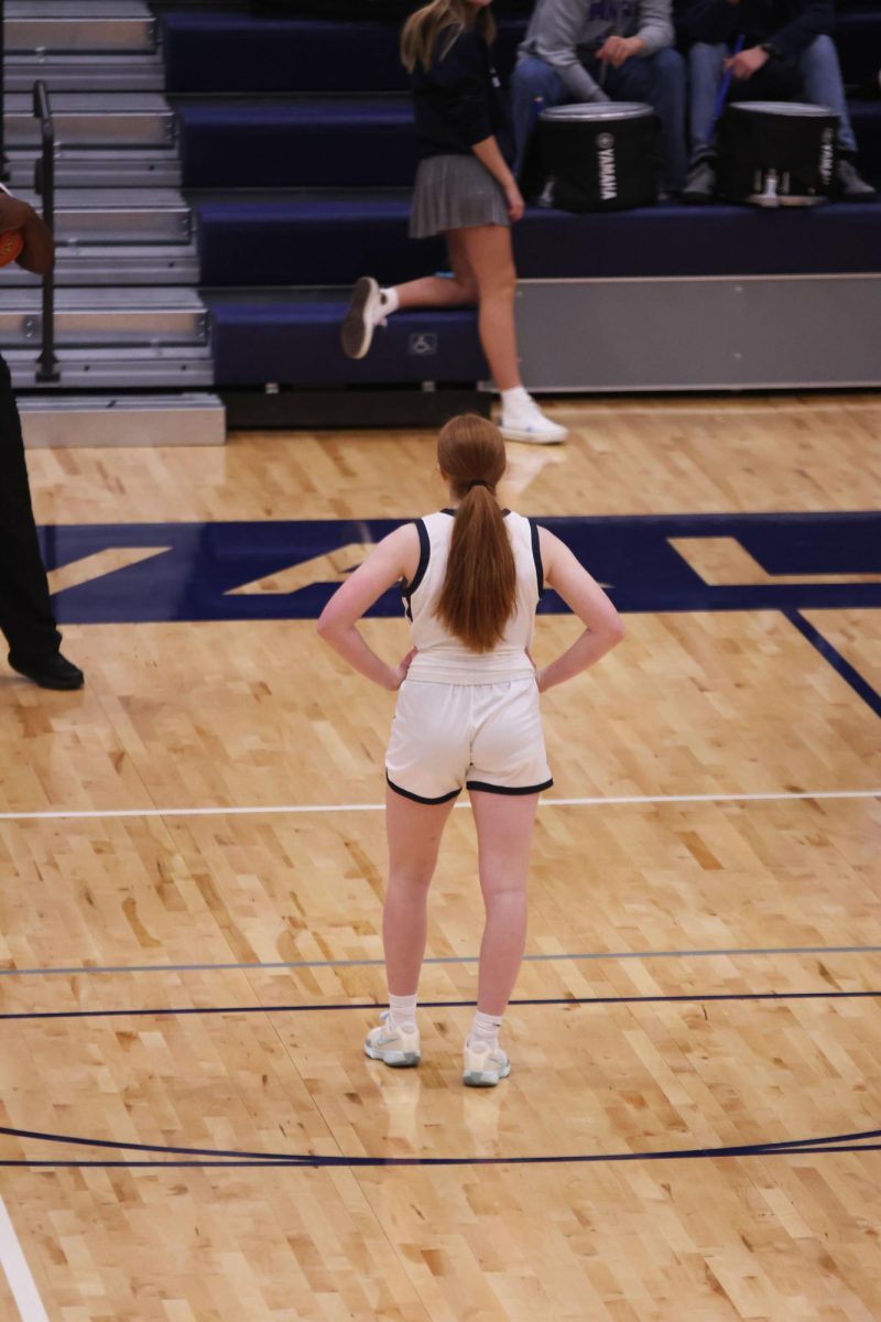 Junior Leah Konen stands by for her free throw shots. 